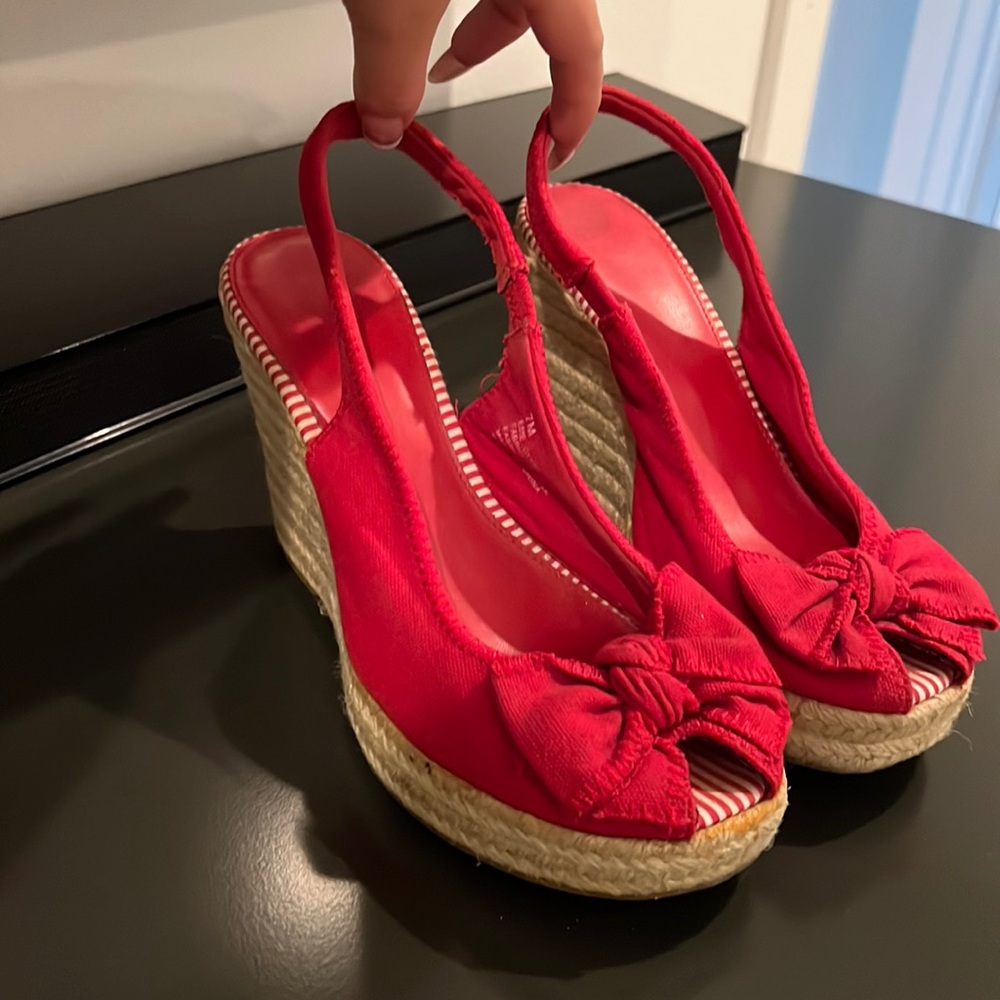 Red espadrille wedges peep toe